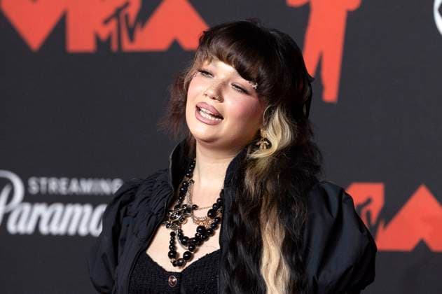 Lola Young bei der Verleihung der MTV Video Music Awards 2025 in der UBS Arena. New York, 07.09.2025