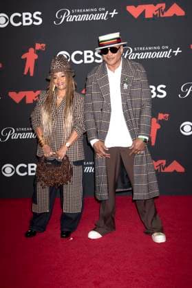 LL Cool J mit Ehefrau Simone Smith bei der Verleihung der MTV Video Music Awards 2025 in der UBS Arena. New York, 07.09.2025