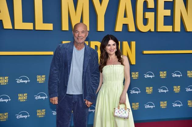 Deutschlandpremiere von CALL MY AGENT Hein er Lauterbach mit Ehefrau Viktoria Deutschlandpremiere von CALL MY AGENT BERLIN. Die Original Serie startet ab dem 12. September exklusiv auf Disney+in Berlin, am 08.09.2025