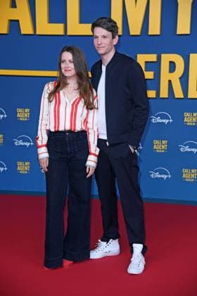Alice Dwyer mit Ehemann Sabin Tambrea bei der Deutschlandpremiere der Disney+ Original-Serie CALL MY AGENT BERLIN im Colosseum Kino in Berlin am 08.09.2025