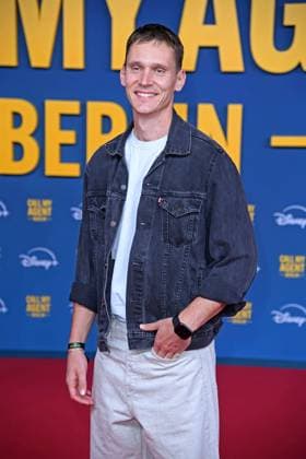 Rick Okon bei der Deutschlandpremiere der Disney+ Original-Serie CALL MY AGENT BERLIN im Colosseum Kino in Berlin am 08.09.2025
