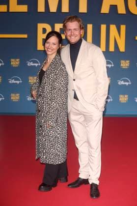 Nadja Jo Klapper und Johannes Heinrichs bei der Premiere der Disney+ Serie Call My Agent Berlin im Colosseum Kino. Berlin, 08.09.2025