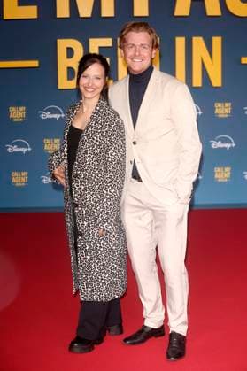 Nadja Jo Klapper und Johannes Heinrichs bei der Premiere der Disney+ Serie Call My Agent Berlin im Colosseum Kino. Berlin, 08.09.2025