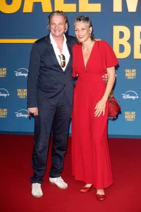 Stefan Jürgens mit Partnerin Boriana Rosenmüller bei der Premiere der Disney+ Serie Call My Agent Berlin im Colosseum Kino. Berlin, 08.09.2025