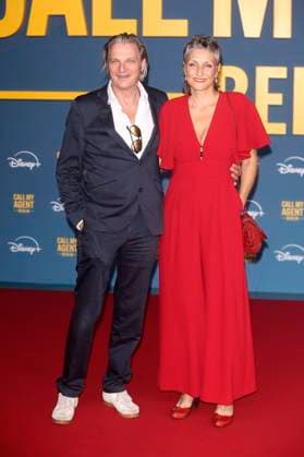 Stefan Jürgens mit Partnerin Boriana Rosenmüller bei der Premiere der Disney+ Serie Call My Agent Berlin im Colosseum Kino. Berlin, 08.09.2025