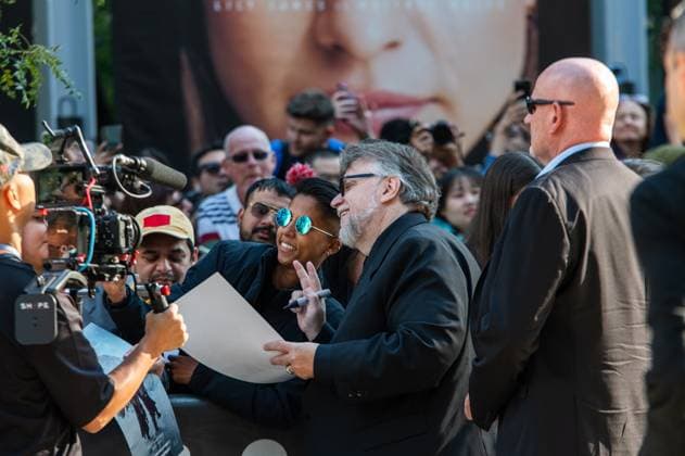 September 8, 2025, Toronto, On, Canada: Guillermo Del Toro greets fans at the premiere of Frankenstein at the Toronto International Film Festival in Toronto, Monday, Sept. 8, 2025. Toronto Canada  - ZUMAc35_ 20250908_zaf_c35_141 Copyright: xLauraxProctorx