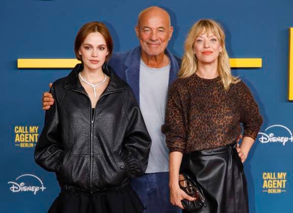 Weltpremiere von Call My Agent Berlin in Berlin Berlin, 8.9..2025 Emilia Schuele, Heiner Lauterbach und Heike Makatsch bei der Weltpremiere von Call My Agent Berlin in Berlin Berlin Copyright: xMatthiasxGränzdörferx