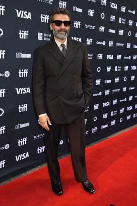 TORONTO, ONTARIO - SEPTEMBER 08: Oscar Isaac attends the premiere of Frankenstein during the 2025 Toronto International Film Festival at Princess of Wales Theatre on September 08, 2025 in Toronto, Ontario Copyright: xmpi099x xMediaPunchx