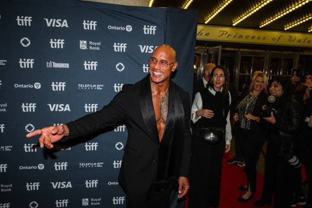 September 8, 2025, Toronto, On, Canada: Dwayne Johnson points at photographers on the red carpet for öÄuThe Smashing MachineöÄÃ¹ at the Toronto International Film Festival in Toronto, Monday, Sept. 8, 2025. Toronto Canada  - ZUMAc35_ 20250908_zaf_c35_166 Copyright: xLauraxProctorx