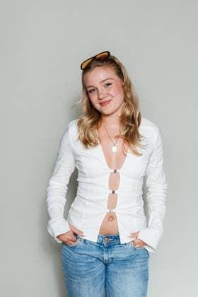 Weltpremiere - Call My Agent Berlin - Chiara Tews bei der Weltpremiere der neuen Disney+ Original Serie Call My Agent Berlin im Colosseum Kino am 09.09.2025 in Berlin. Copyright: xEventpressxKochanx