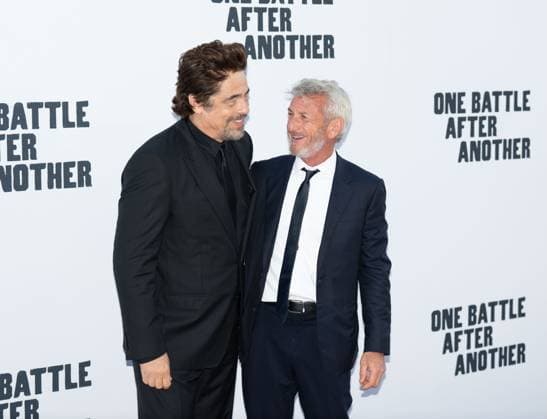 September 8, 2025, Pasadena, California, USA: Benicio Del Toro and Sean Penn arrives on the red carpet of the new movie One Battle After Another at the TCL Chinese Theatre in Hollywood California on September 8, 2025 Pasadena USA - ZUMAt169 20250908_zep_t169_003 Copyright: xConnorxTerryx