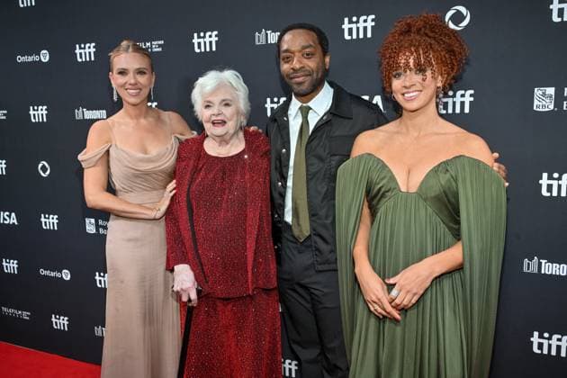 Toronto Eleanor the Great Screening Scarlett Johansson, June Squibb, Chiwetel Ejiofor, Erin Kellyman attending the screening of the movie Eleanor the Great ahead of Toronto International Film Festival (TIFF) in Toronto, Canada on September 8, 2025. Photo by Julien Reynaud APS-Medias ABACAPRESS.COM Toronto Canada  Copyright: xReynaudxJulien APS-Medias ABACAx