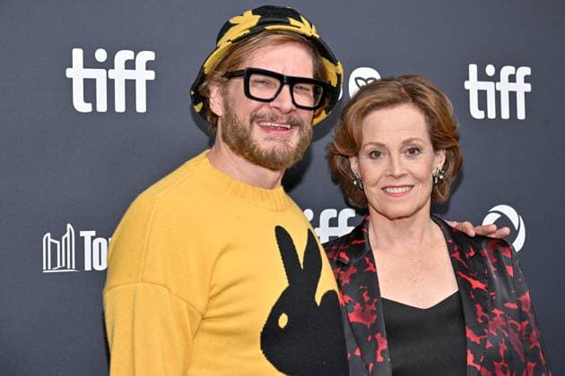 Toronto Dust Bunny Screening Bryan Fuller, Sigourney Weaver attending the screening of the movie Dust Bunny ahead of Toronto International Film Festival (TIFF) in Toronto, Canada on September 8, 2025. Photo by Julien Reynaud APS-Medias ABACAPRESS.COM Toronto Canada  Copyright: xReynaudxJulien APS-Medias ABACAx