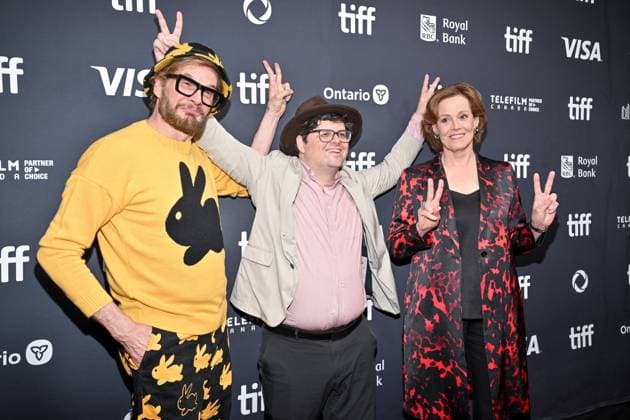 Toronto Dust Bunny Screening Bryan Fuller, Peter Kuplowsky, Sigourney Weaver attending the screening of the movie Dust Bunny ahead of Toronto International Film Festival (TIFF) in Toronto, Canada on September 8, 2025. Photo by Julien Reynaud APS-Medias ABACAPRESS.COM Toronto Canada  Copyright: xReynaudxJulien APS-Medias ABACAx