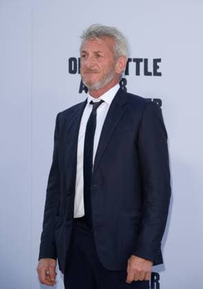 One Battle After Another Premiere - Los Angeles, USA LOS ANGELES, USA. September 08, 2025: Sean Penn at the premiere for One Battle After Another at the TCL Chinese Theatre. Los Angeles CA USA  Copyright: xPaulxSmith Featureflashx