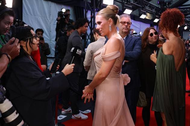 50th Toronto International Film Festival Red carpet of the film Eleanor the great Scarlett Johansson 448466 2025 09 08 Toronto Canada  Copyright: xIsabellexVautierx xStarfacex STAR_448466_029