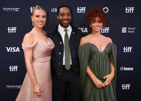 50th Toronto International Film Festival Red carpet of the film Eleanor the great Scarlett Johansson, June Squibb, Chiwetel Ejiofor and Erin Kellyman 448466 2025 09 08 Toronto Canada  Copyright: xIsabellexVautierx xStarfacex STAR_448466_035