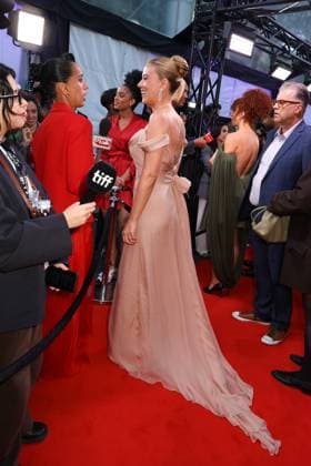 50th Toronto International Film Festival Red carpet of the film Eleanor the great Scarlett Johansson 448466 2025 09 08 Toronto Canada  Copyright: xIsabellexVautierx xStarfacex STAR_448466_048