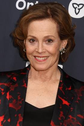 50th Toronto International Film Festival Red carpet of the film Dust bunny Sigourney Weaver 448466 2025 09 08 Toronto Canada  Copyright: xIsabellexVautierx xStarfacex STAR_448466_054