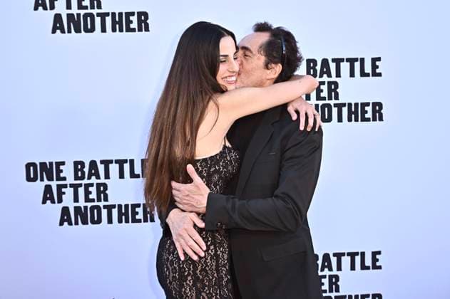 Victoria Aletta und Demian Bichir bei der Weltpremiere des Kinofilms One Battle After Another im TCL Chinese Theater. Los Angeles, 08.09.2025