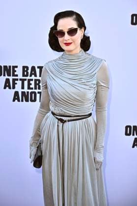 Dita Von Teese bei der Weltpremiere des Kinofilms One Battle After Another im TCL Chinese Theater. Los Angeles, 08.09.2025