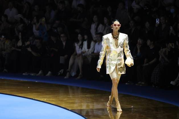 BEIJING, CHINA - SEPTEMBER 09: A model walks the runway at the MAGGIE MA collection by designer Maggie Ma on day 5 of China Fashion Week AW25 Collection at 798Â·751 PARK on September 9, 2025 in Beijing, China.  Copyright: xChinaxNewsxServicex 111589870463