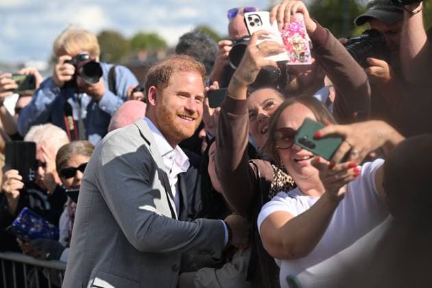 Prince Harry visits Community Recording Studio in Nottingham, UK, 09 September 2025 Nottingham, UK, 09 September 2025: Prince Harry, Duke of Sussex, greets the crowds as he visits the Community Recording Studio (CRS) in Nottingham., Credit:Paul Grover Avalon UK, Birmingham  Copyright: xPaulxGroverx xAvalonx 1035540796