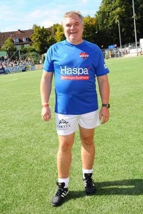 Elton. Benefiz-Fußballspiel KICKEN MIT HERZ, das Duell Promis gegen Ärzte für den guten Zweck im Stadion Hoheluft (SC Victoria Hamburg). Hamburg, 07.09.2025 Bitte Bildunterschrift : IMAGO Michael Wigglesworth