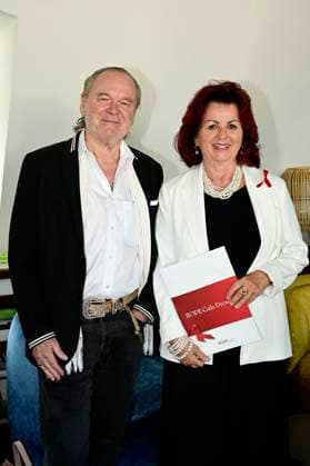 Hermjo Klein und Viola Klein beim Pressegespräch und Präsentation des 15. HOPE-Award zur 17. HOPE-Gala Dresden in der RIVA Bar des Hotel Townhouse Dresden a Vagabond Club am Neumarkt. Dresden, 09.09.2025
