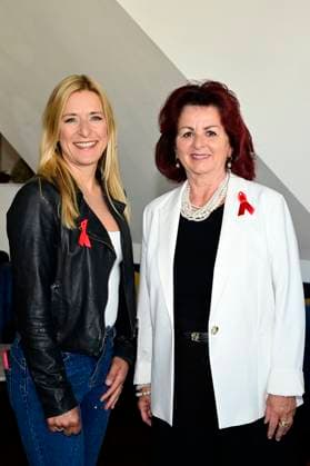 Stefanie Hertel und Viola Klein beim Pressegespräch und Präsentation des 15. HOPE-Award zur 17. HOPE-Gala Dresden in der RIVA Bar des Hotel Townhouse Dresden a Vagabond Club am Neumarkt. Dresden, 09.09.2025