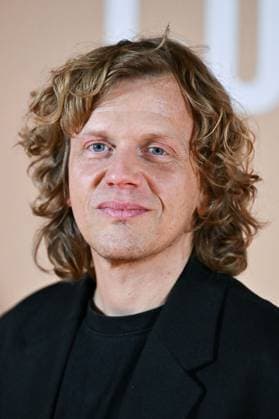 Connemara Premiere Alex Lutz attending the Connemara Premiere at the Pathe Wepler in Paris, France on September 09, 2025. Photo by Aurore Marechal ABACAPRESS.COM Paris France  Copyright: xMarechalxAurore ABACAx