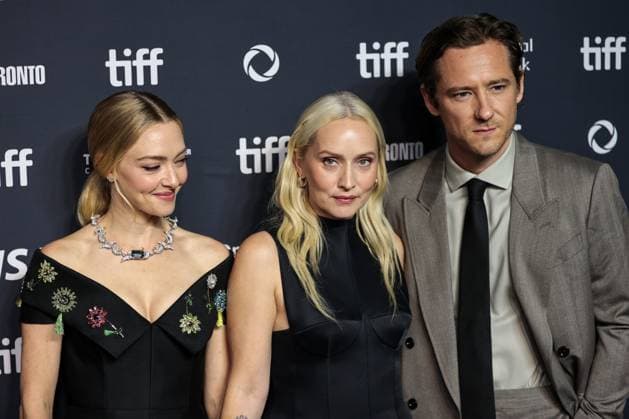 2025 Toronto International Film Festival - The Testament of Ann Lee TORONTO, CANADA - SEPTEMBER 9 : (L-R) Amanda Seyfried, Mona Fastvold and Lewis Pullman attend the premiere of ‘The Testament of Ann Lee’ during the 2025 Toronto International Film Festival at TIFF Lightbox in Toronto, Ontario, Canada on September 9, 2025. Mert Alper Dervis Anadolu Ontario Canada. Editorial use only. Please get in touch for any other usage.  Copyright: x2025xAnadoluxMertxAlperxDervisx