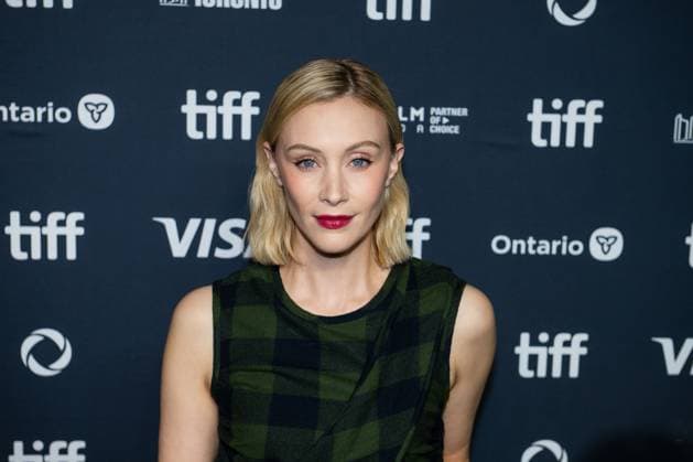 September 9, 2025, Toronto, On, Canada: Sarah Gadon arrives on the red carpet for Wayward at the Toronto International Film Festival in Toronto on Tuesday, September 9, 2025. Toronto Canada  - ZUMAc35_ 20250909_zaf_c35_118 Copyright: xLauraxProctorx