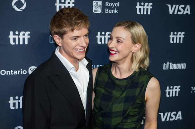 September 9, 2025, Toronto, On, Canada: Mae Martin, left, and Sarah Gadon arrive on the red carpet for Wayward at the Toronto International Film Festival in Toronto on Tuesday, September 9, 2025. Toronto Canada  - ZUMAc35_ 20250909_zaf_c35_122 Copyright: xLauraxProctorx