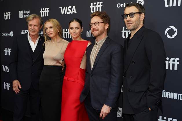 2025 Toronto International Film Festival - ˜Train Dreams™ Premiere (L-R) William H. Macy, Kerry Condon, Felicity Jones, Clint Bentley and Joel Edgerton attend the red carpet for the ˜Train Dreams™ premiere during the 2025 Toronto International Film Festival at Royal Alexandra Theatre. on September 9, 2025 in Toronto, Canada. (Photo by Leonardo Ramirez Eyepix Group) Copyright: xLeonardoxRamirez xEyepixxGroupx LR_09092025_169443