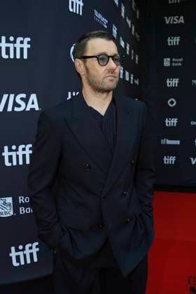 September 9, 2025, Toronto, Ontario, Canada: Joel Edgerton attends the red carpet for the Ã¢â‚¬ËœTrain DreamsÃ¢â‚¬â ¢ premiere during the 2025 Toronto International Film Festival at Royal Alexandra Theatre. on September 9, 2025 in Toronto, Canada. Toronto Canada - ZUMAe321 20250909_zea_e321_239 Copyright: xLeonardoxRamirezx