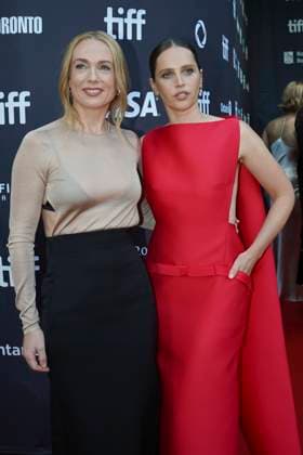 September 9, 2025, Toronto, Ontario, Canada: (L-R) Kerry Condon and Felicity Jones attend the red carpet for the Ã¢â‚¬ËœTrain DreamsÃ¢â‚¬â ¢ premiere during the 2025 Toronto International Film Festival at Royal Alexandra Theatre. on September 9, 2025 in Toronto, Canada. Toronto Canada - ZUMAe321 20250909_zea_e321_324 Copyright: xLeonardoxRamirezx