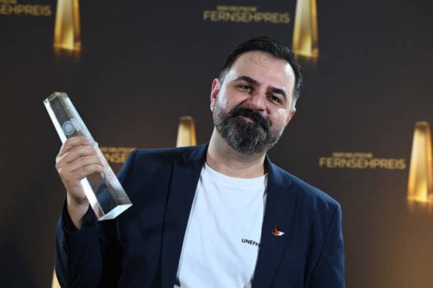 Bilal BahadÄ±r fuer Uncivilized Preistraeger Bestes Buch Fiktion, Verleihung des Deutschen Fernsehpreises, Die Nacht der Kreativen - Der Deutsche Fernsehpreis 2025, Deutscher Fernsehpreis 2025 in der Flora Koeln, am 09.09.2025.