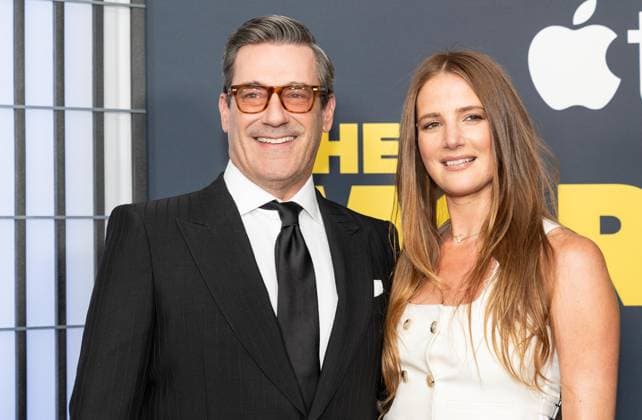 September 9, 2025, Bronx, New York, USA: Jon Hamm and Anna Osceola attend Apple TV+ The Morning Show Season 4 TV Show Premiere at MoMA in New York, NY on September 9, 2025 Bronx USA - ZUMAr339 20250909_znp_r339_114 Copyright: xLevxRadinx