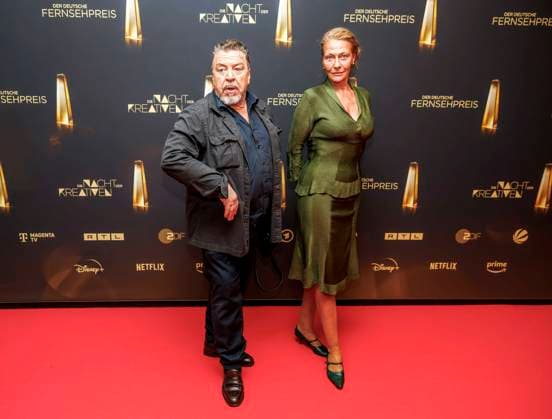 abb Armin Rohde Schauspieler mit Frau Karen Boehne zu Gast auf dem roten Teppich bei der Nacht der Kreativen - Der Deutsche Fernsehpreis 2025 in der Flora am 09.09.2025 in Koeln NRW Deutschland
