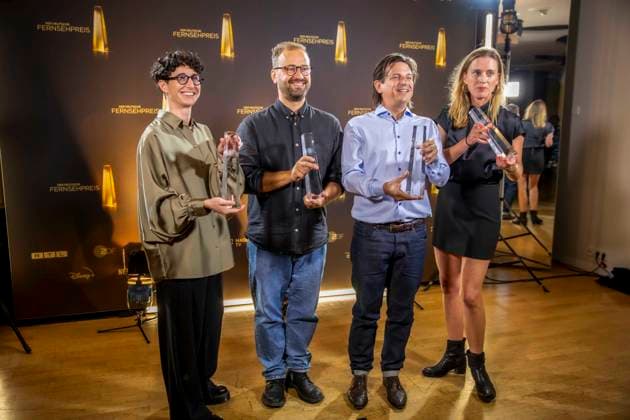 abb Gewinner Beste Montage Fiktion Andrea PEk, Christoph Otto, Andreas Menn, Friederike Hohmuth fuer Zeit Verbrechen zu Gast auf dem roten Teppich bei der Nacht der Kreativen - Der Deutsche Fernsehpreis 2025 in der Flora am 09.09.2025 in Koeln NRW Deutschland