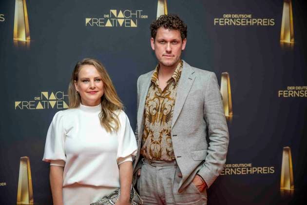 abb Bernd Hermes Beste Kamera Information mit Partnerin zu Gast auf dem roten Teppich bei der Nacht der Kreativen - Der Deutsche Fernsehpreis 2025 in der Flora am 09.09.2025 in Koeln NRW Deutschland