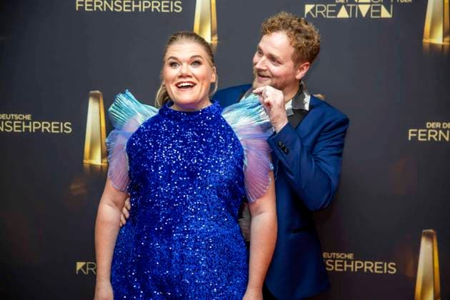 abb Gisa Flake die Schauspielerin mit ihrem Ehemann Knud Riepen zu Gast auf dem roten Teppich bei der Nacht der Kreativen - Der Deutsche Fernsehpreis 2025 in der Flora am 09.09.2025 in Koeln NRW Deutschland