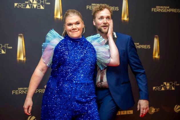 abb Gisa Flake die Schauspielerin mit ihrem Ehemann Knud Riepen zu Gast auf dem roten Teppich bei der Nacht der Kreativen - Der Deutsche Fernsehpreis 2025 in der Flora am 09.09.2025 in Koeln NRW Deutschland