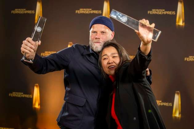 abb Gewinner Beste Kamera Fiktion Tim Kuhn, Jieun Yi fuer Krank Berlin zu Gast auf dem roten Teppich bei der Nacht der Kreativen - Der Deutsche Fernsehpreis 2025 in der Flora am 09.09.2025 in Koeln NRW Deutschland