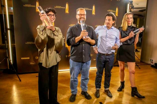 abb Gewinner Beste Montage Fiktion Andrea PEk, Christoph Otto, Andreas Menn, Friederike Hohmuth fuer Zeit Verbrechen zu Gast auf dem roten Teppich bei der Nacht der Kreativen - Der Deutsche Fernsehpreis 2025 in der Flora am 09.09.2025 in Koeln NRW Deutschland