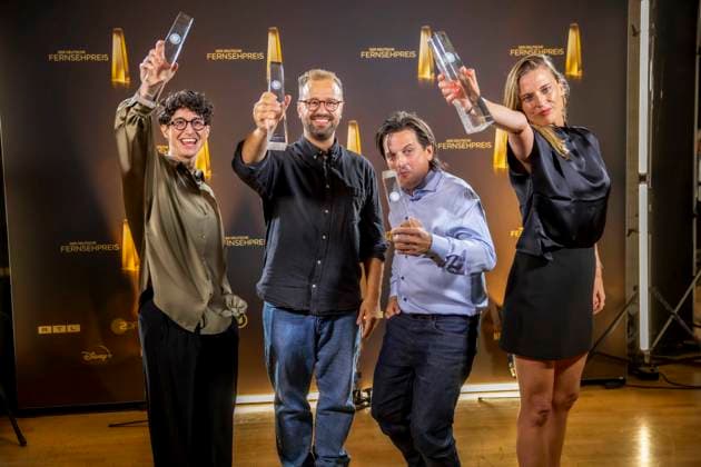 abb Gewinner Beste Montage Fiktion Andrea PEk, Christoph Otto, Andreas Menn, Friederike Hohmuth fuer Zeit Verbrechen zu Gast auf dem roten Teppich bei der Nacht der Kreativen - Der Deutsche Fernsehpreis 2025 in der Flora am 09.09.2025 in Koeln NRW Deutschland