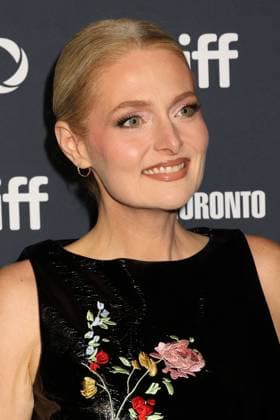 50eme Festival du Film de Toronto 50th Toronto International Film Festival Red carpet of Wayward Lauren Ash 448490 2025 09 09 Toronto Canada  Copyright: xIsabellexVautierx xStarfacex STAR_448490_001
