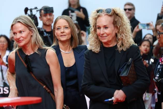 50eme Festival du Film de Toronto 50th Toronto International Film Festival Red carpet of the film A private life Jodie Foster 448490 2025 09 09 Toronto Canada  Copyright: xIsabellexVautierx xStarfacex STAR_448490_158