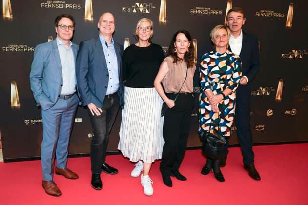 Alexander Bickel, Gast, Karin Kuhn, Daniela Zentner, Ellen Ehni und Jörg Schönenborn bei der Verleihung des Deutschen Fernsehpreises 2025 - Die Nacht der Kreativen in der Flora. Köln, 09.09.2025